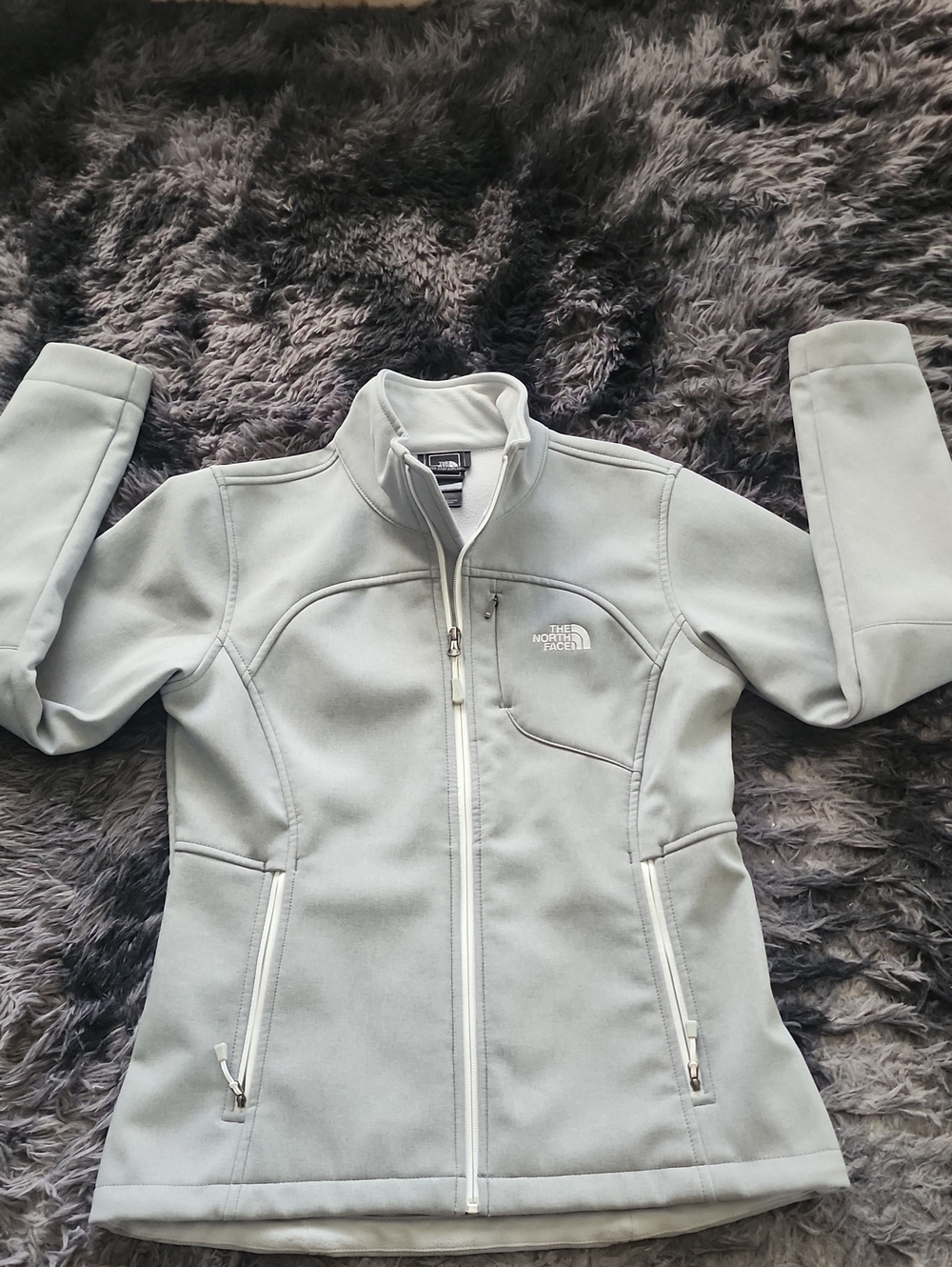The North Face Women’s Light Gray Softshell Utility Jacket Grey Medium